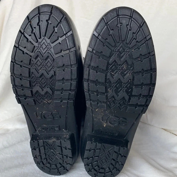 UGG Sienna Rain Boots - Picture 7 of 10